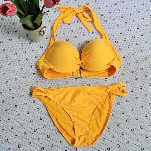 Tahiti Other - Tahiti Push up Halter Top Bikini Set Size Medium